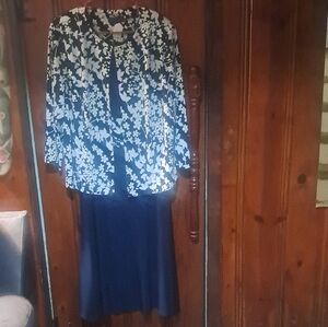 Elegant Navy Floral Dress